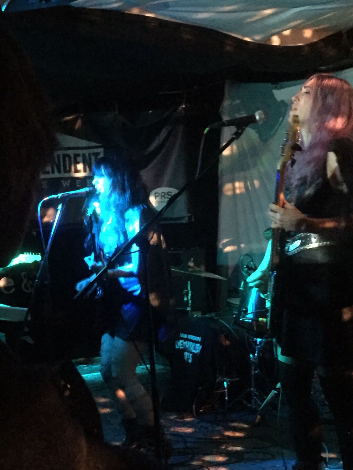 Death Valley Thrills In A Wet Thursday Room